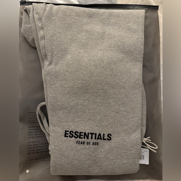 NWT Fear of God Essentials sweatpants, size XS - Picture 2 of 5